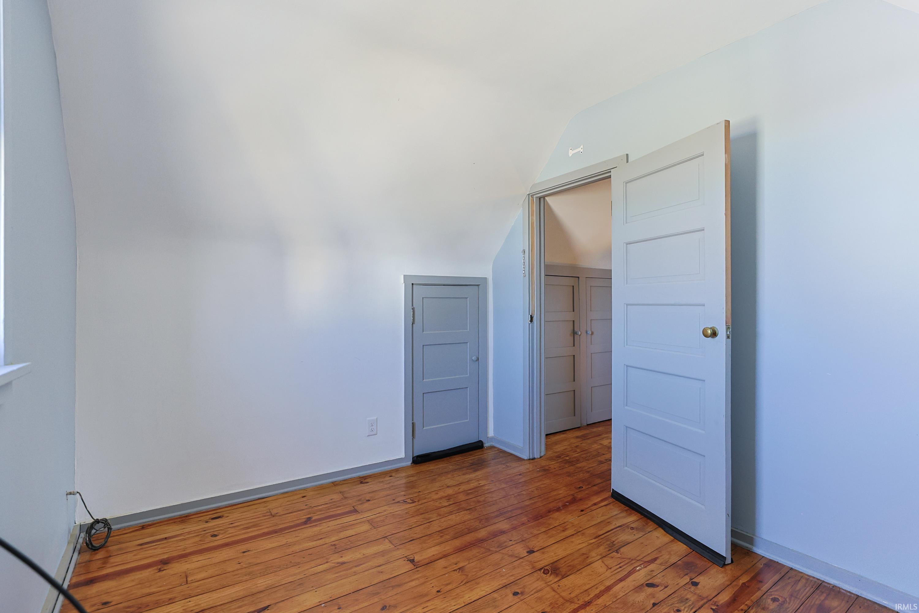 1614 Longley Avenue South Bend IN 46628