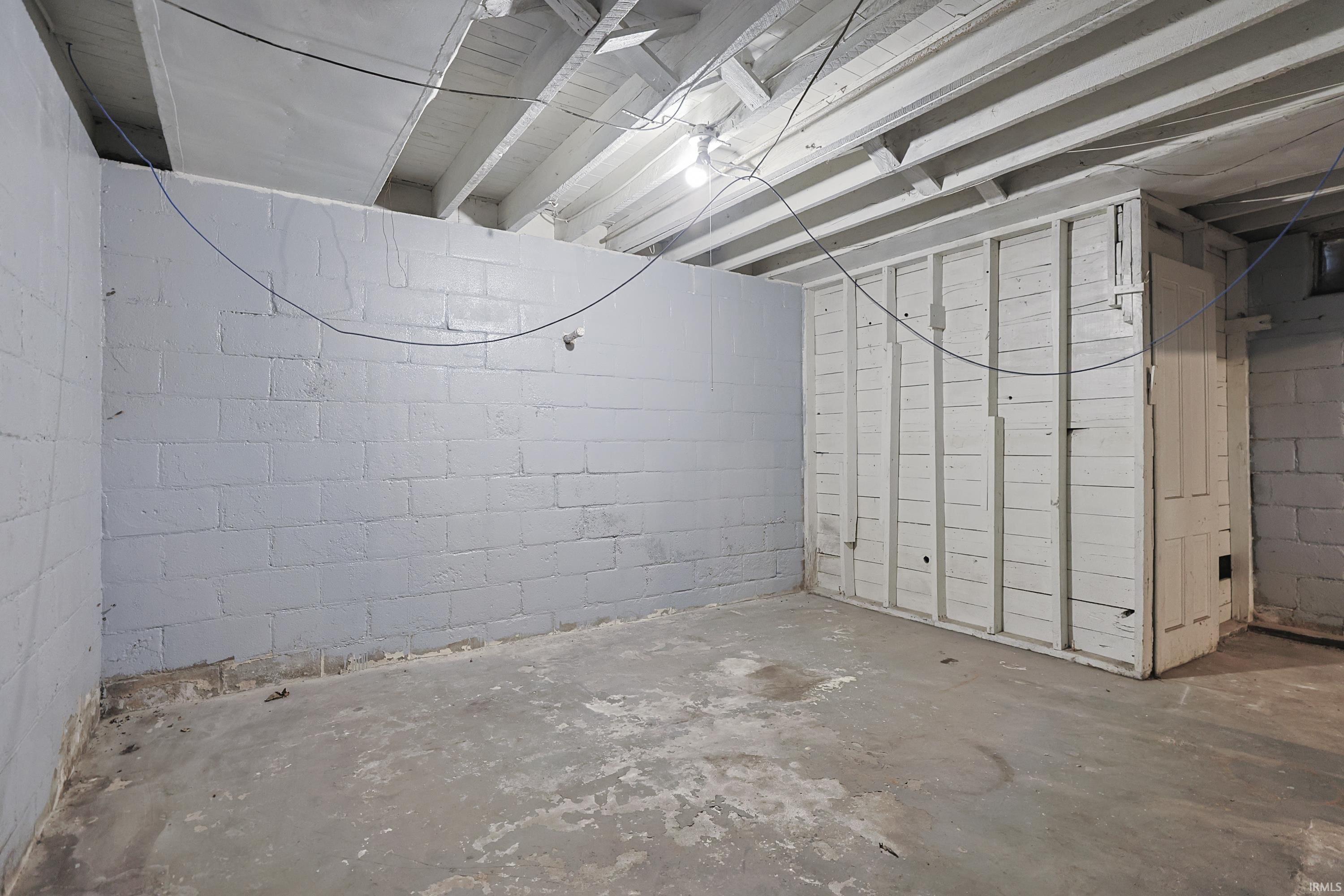 1614 Longley Avenue South Bend IN 46628