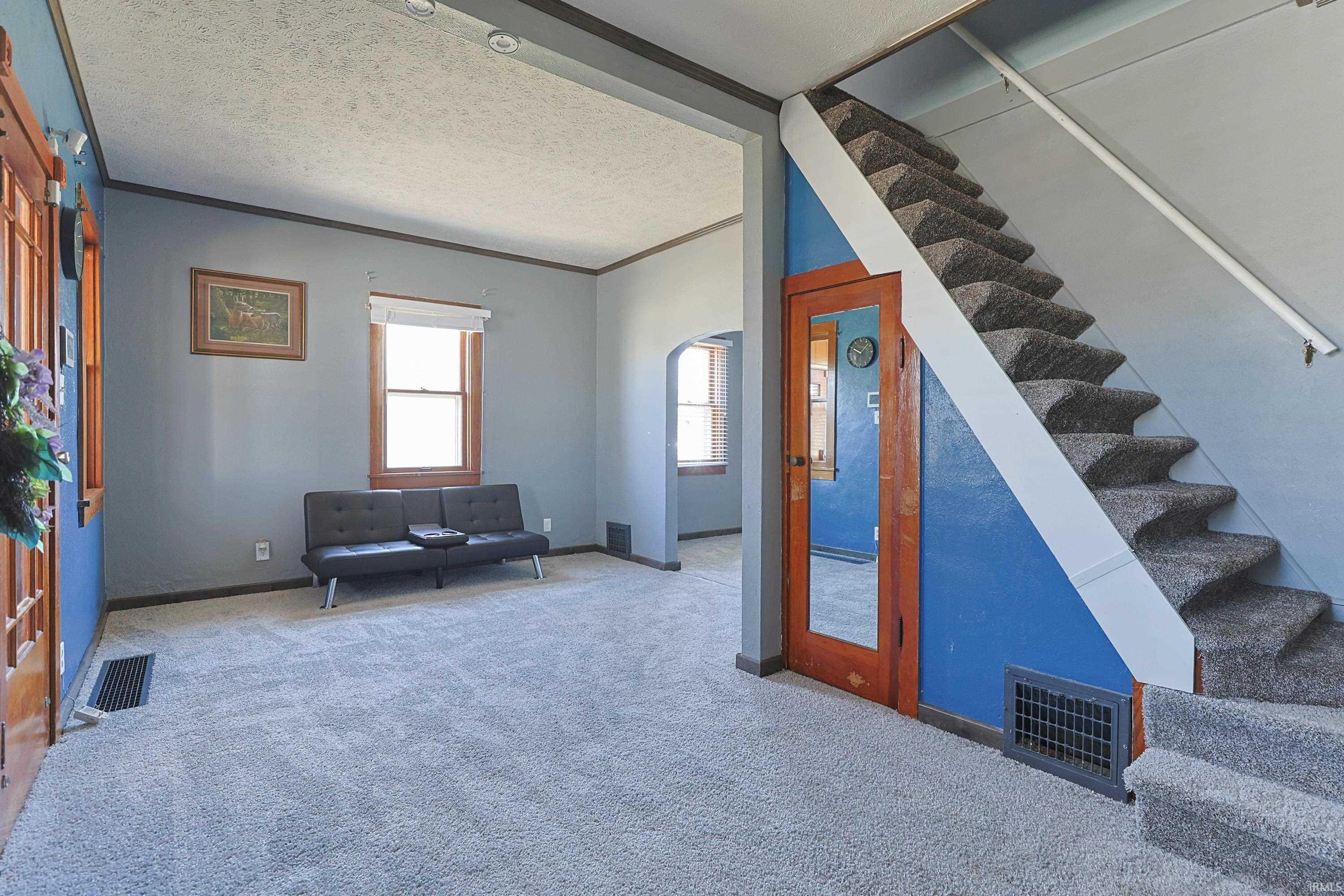 1614 Longley Avenue South Bend IN 46628