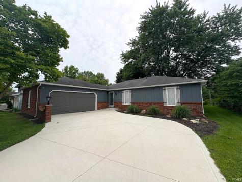 1515 Lofton Way Fort Wayne IN 46815