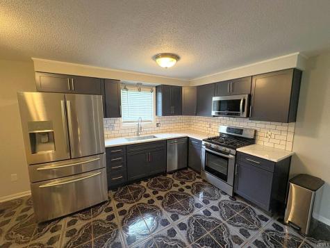 1515 Lofton Way Fort Wayne IN 46815