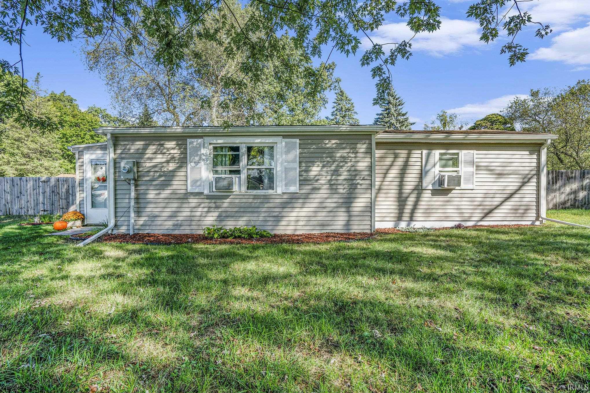13915 Brick Road Granger IN 46530
