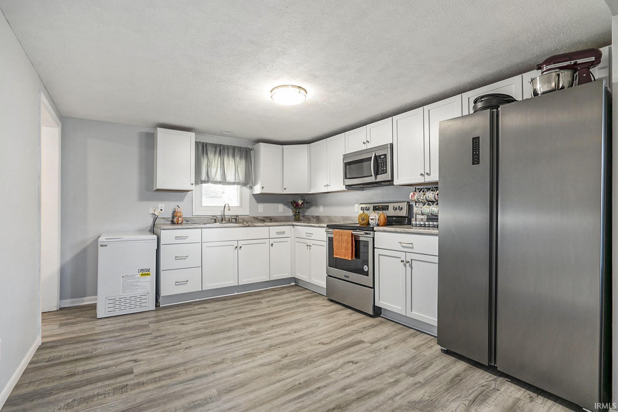 13915 Brick Road Granger IN 46530