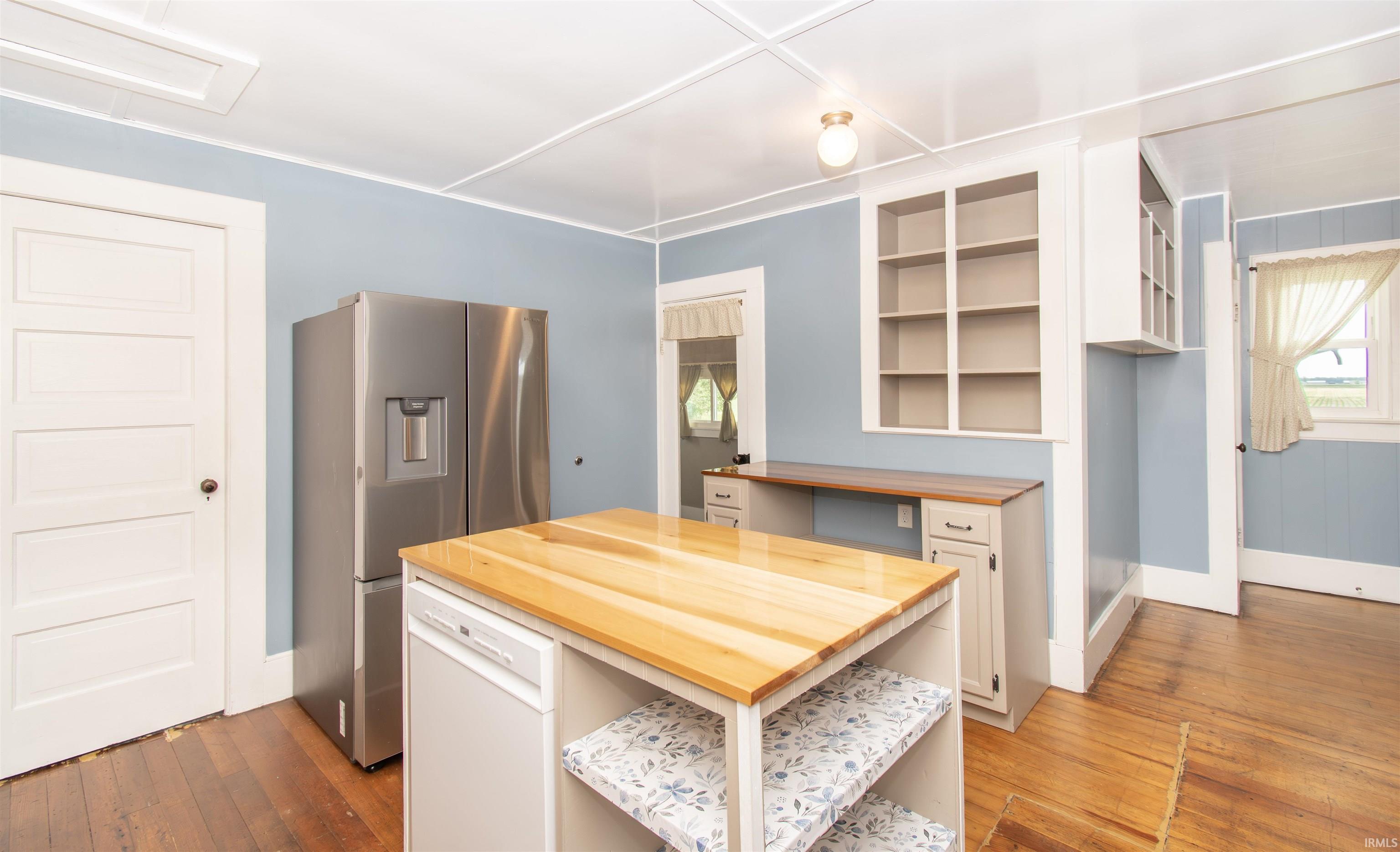11366 County Road 38 Road Millersburg IN 46543