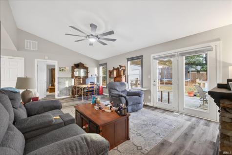 537 S Birch Street Ellettsville IN 47429