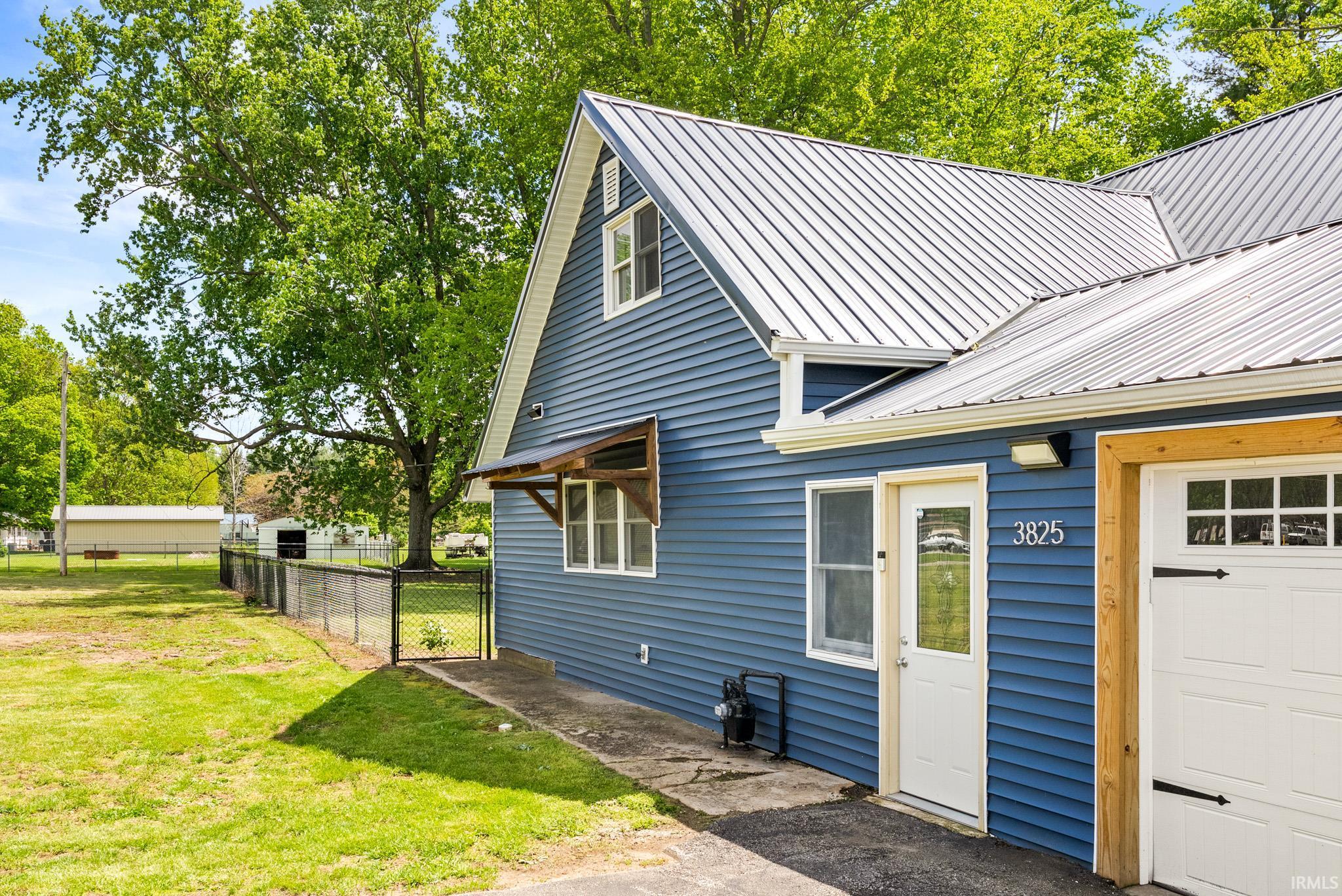 3825 W Old Road 30 Warsaw IN 46580