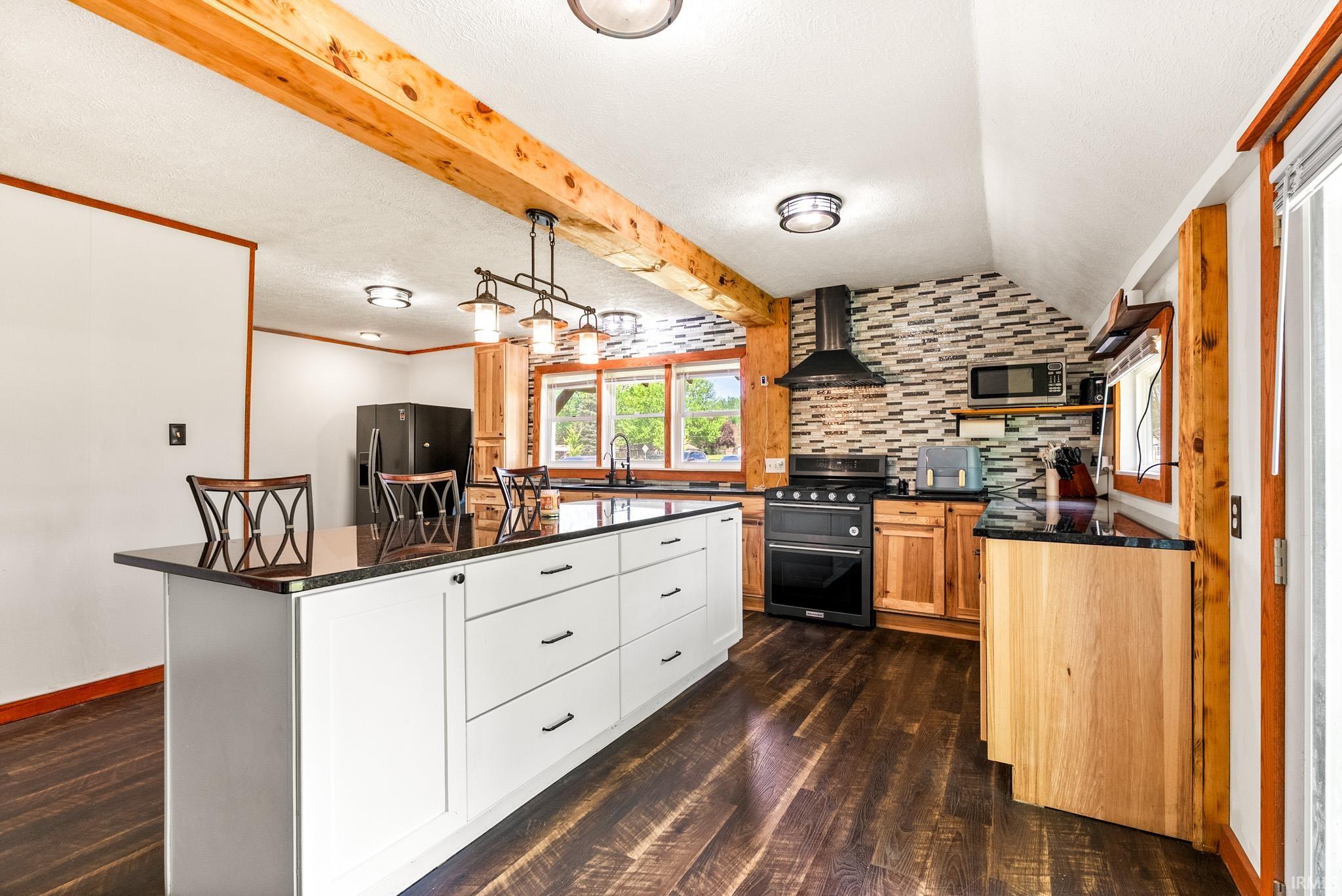 3825 W Old Road 30 Warsaw IN 46580