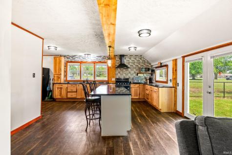 3825 W Old Road 30 Warsaw IN 46580