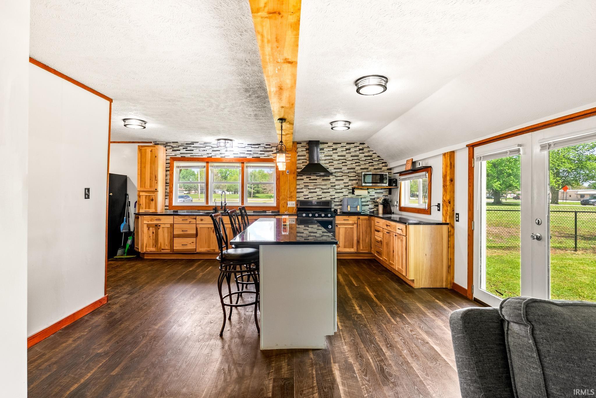 3825 W Old Road 30 Warsaw IN 46580