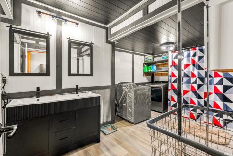 3825 W Old Road 30 Warsaw IN 46580