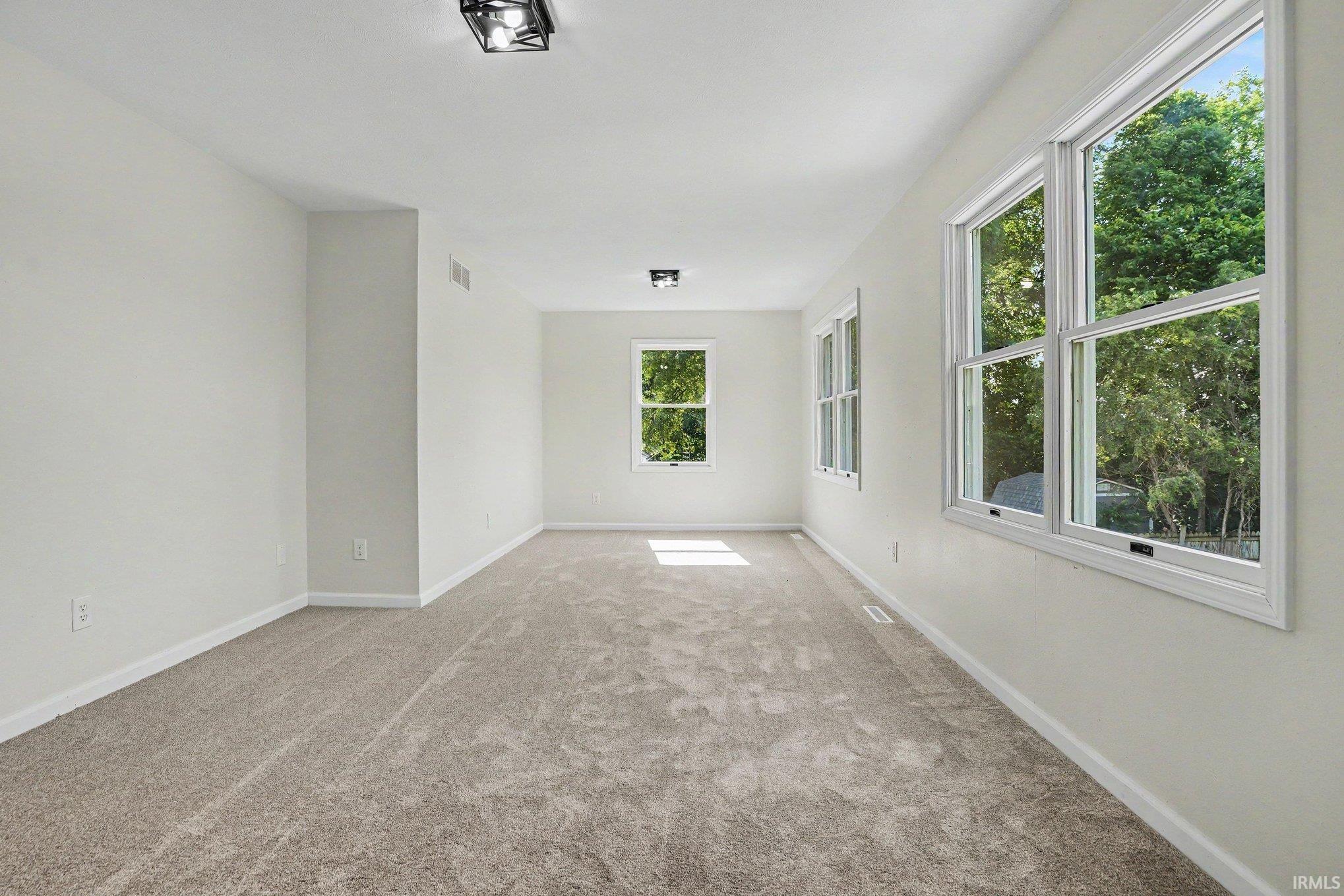 30111 Wyndtree Boulevard Elkhart IN 46516