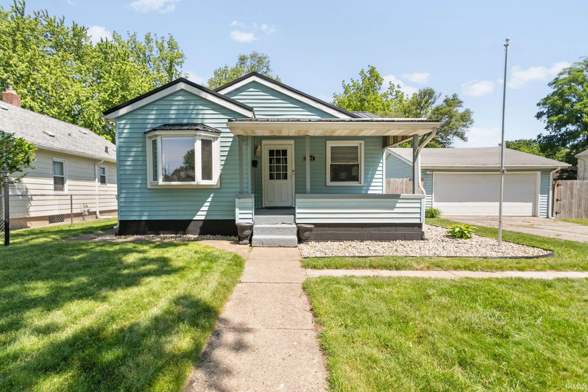 1641 E Donald Street South Bend IN 46613