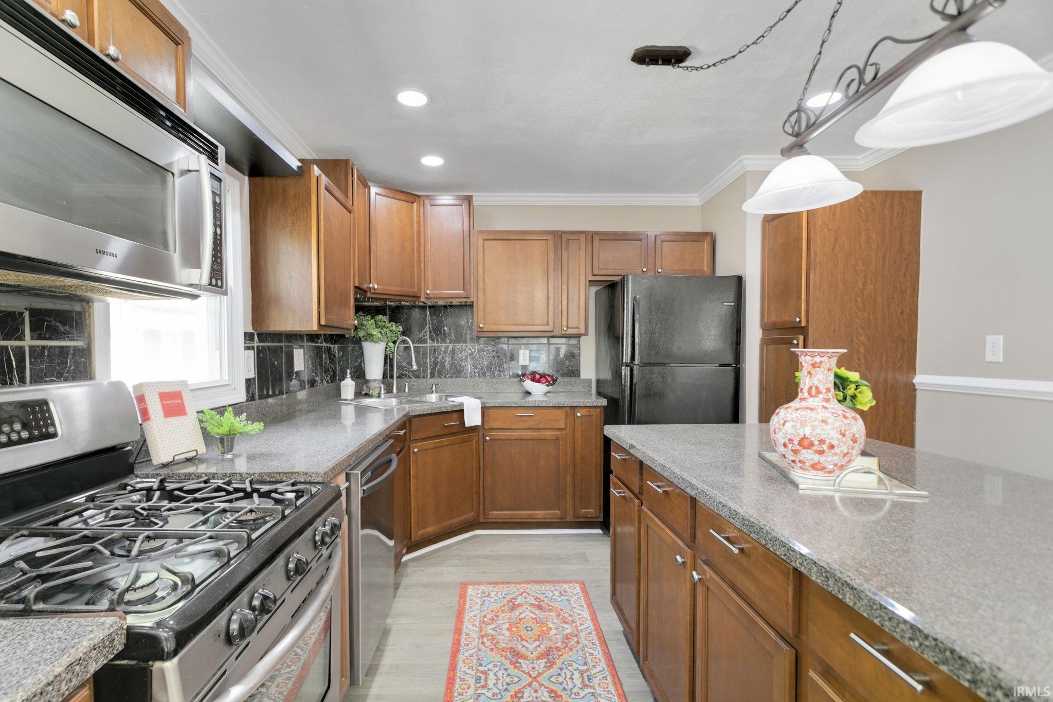 1641 E Donald Street South Bend IN 46613