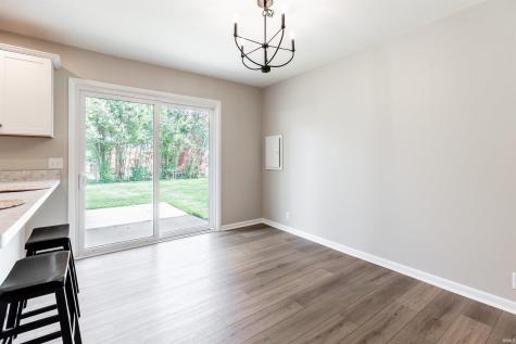 2118 Mahrendale Avenue Evansville IN 47714