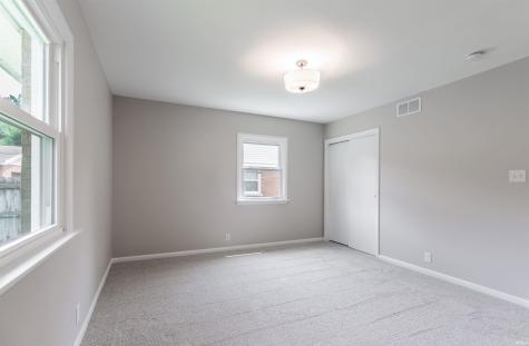 2118 Mahrendale Avenue Evansville IN 47714