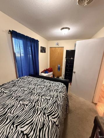 2433 N Church Road Vincennes IN 47591