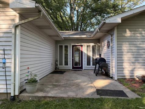 2433 N Church Road Vincennes IN 47591