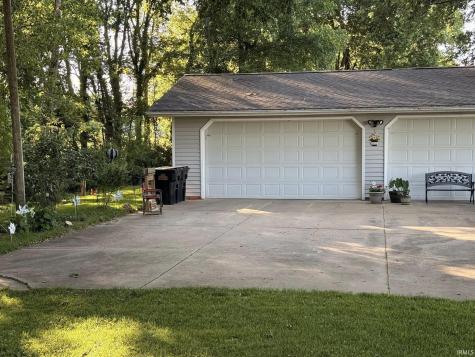 2433 N Church Road Vincennes IN 47591