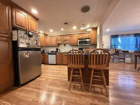 2433 N Church Road Vincennes IN 47591