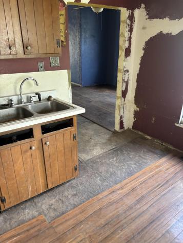 703 W Garfield Avenue Elkhart IN 46516