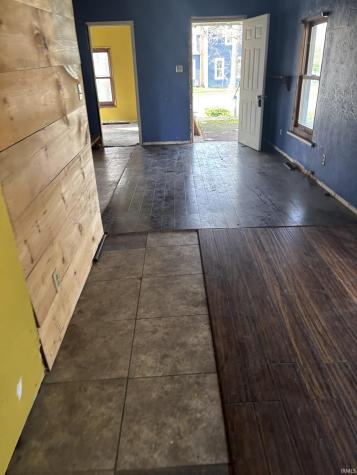 703 W Garfield Avenue Elkhart IN 46516