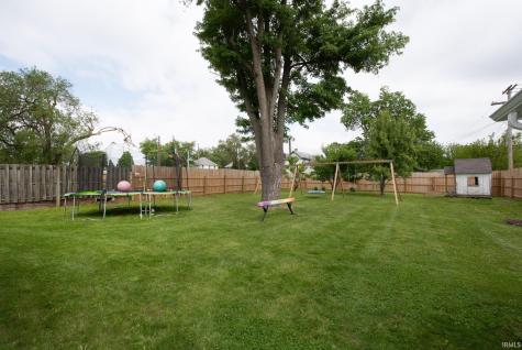 108 W 1st Street Brookston IN 47923
