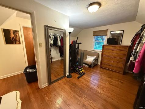 19553 Eaton Avenue South Bend IN 46637