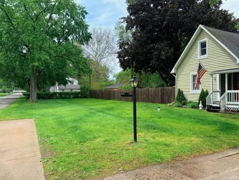19553 Eaton Avenue South Bend IN 46637