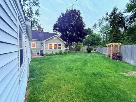 19553 Eaton Avenue South Bend IN 46637