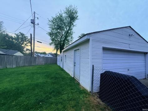 19553 Eaton Avenue South Bend IN 46637
