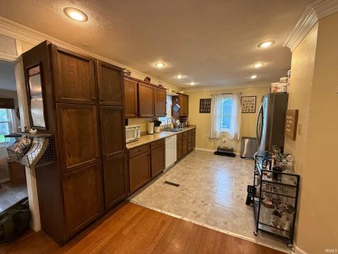19553 Eaton Avenue South Bend IN 46637