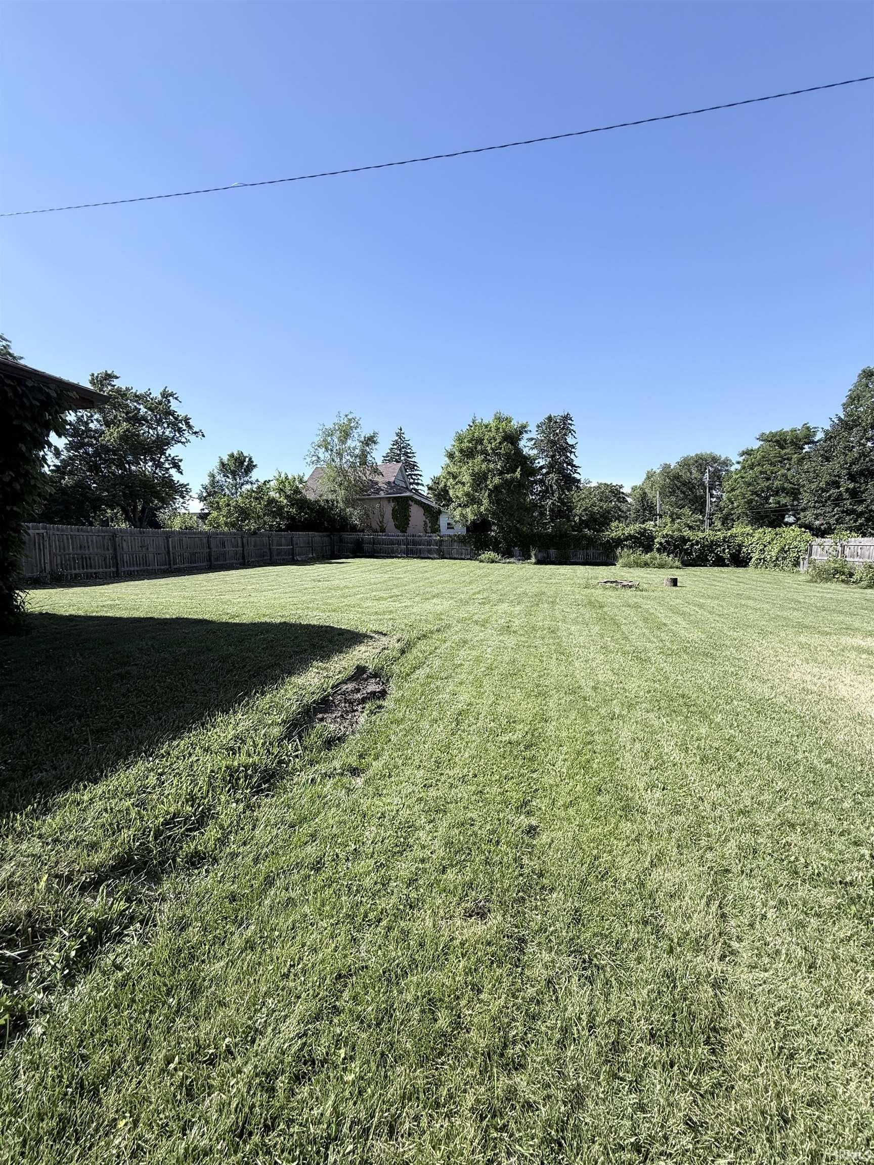 2104 S Dorothy Street South Bend IN 46613