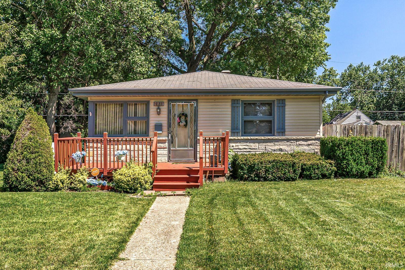 2811 Fredrickson Street South Bend IN 46628
