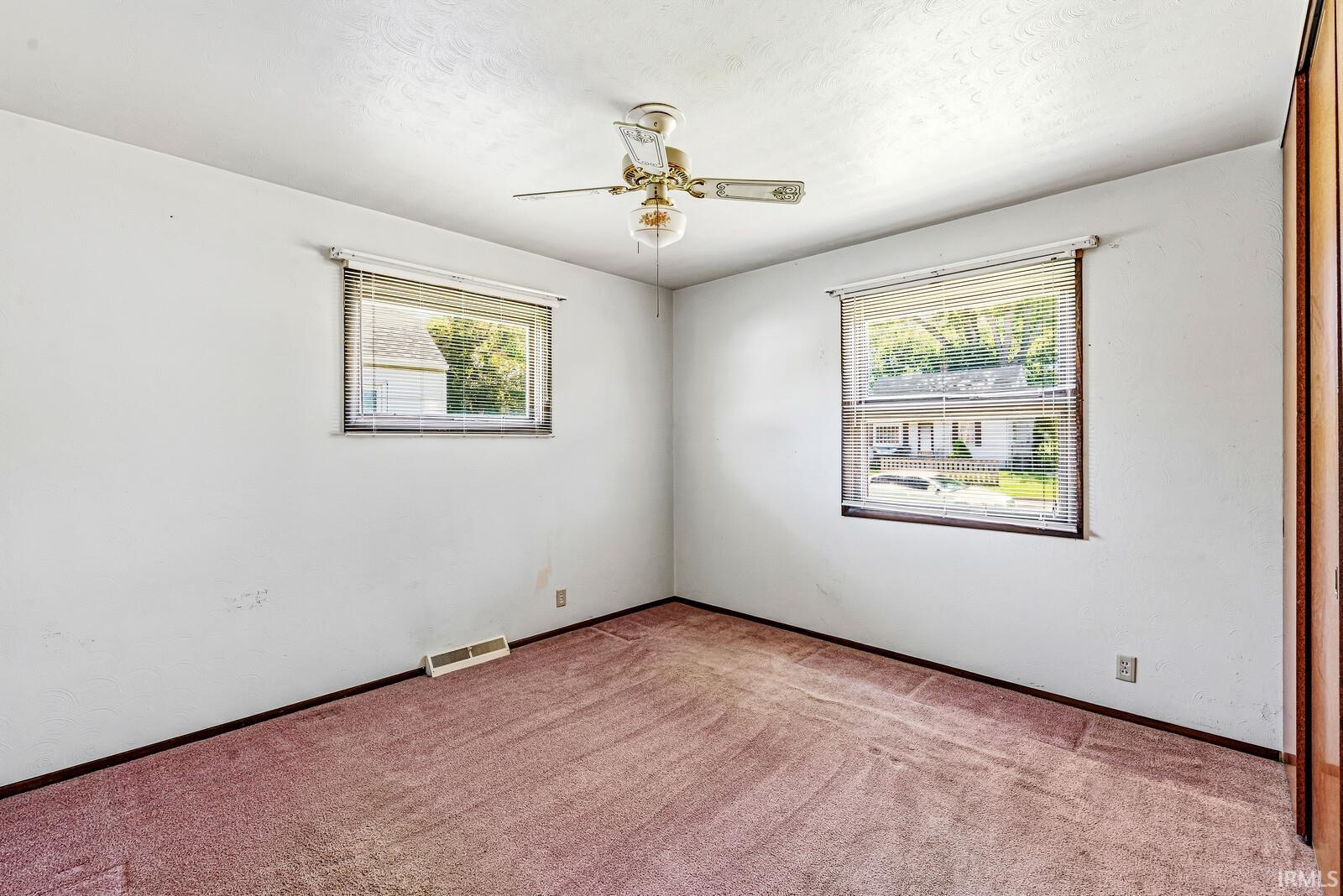 2811 Fredrickson Street South Bend IN 46628