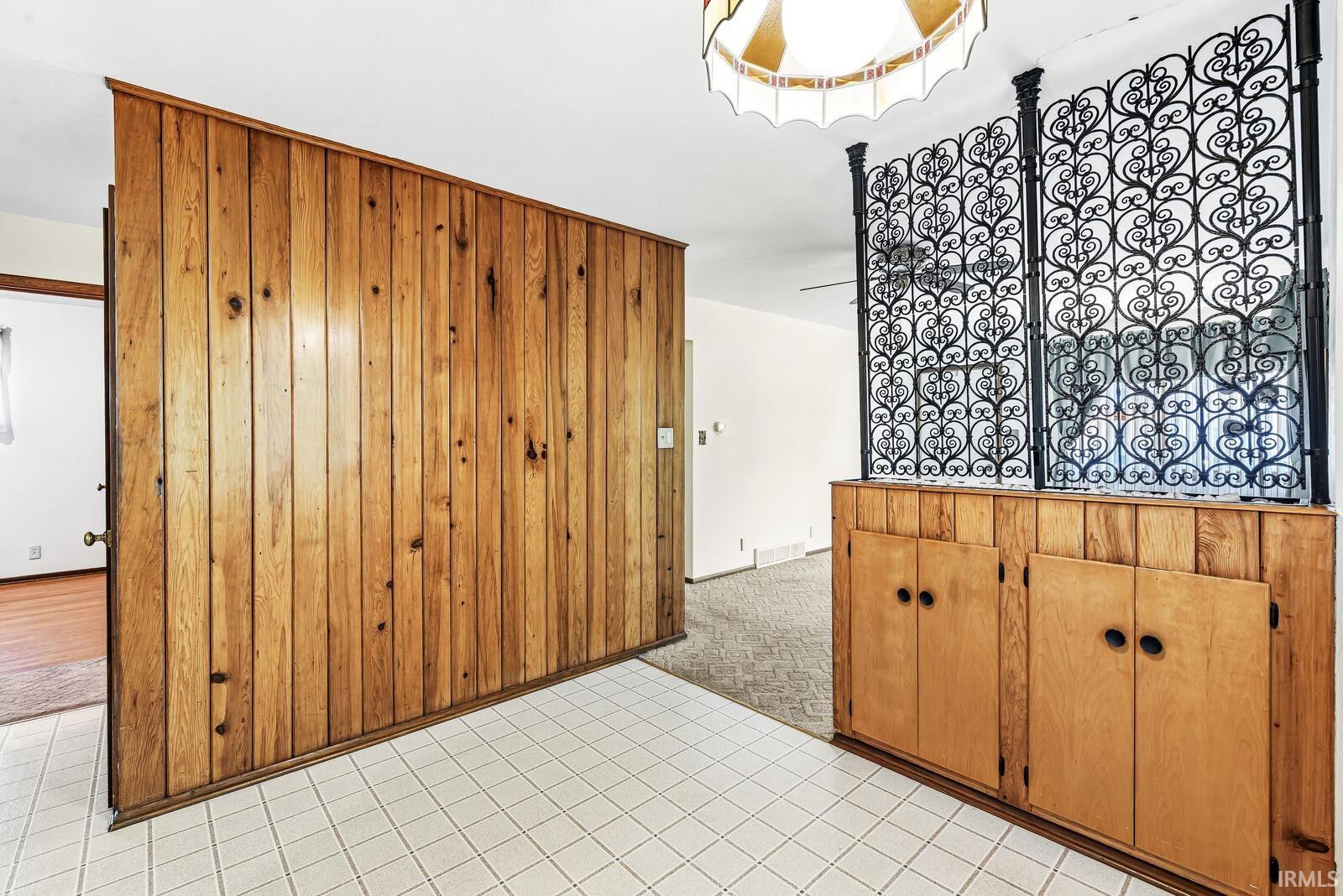 2811 Fredrickson Street South Bend IN 46628