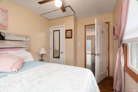 11802 W Horseshoe Bend Drive Brookston IN 47923