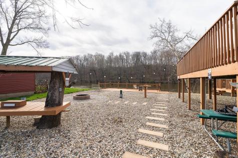 11802 W Horseshoe Bend Drive Brookston IN 47923