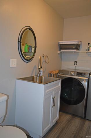 7174 Locust Tree Lane Evansville IN 47712