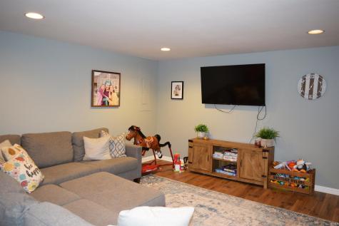 7174 Locust Tree Lane Evansville IN 47712