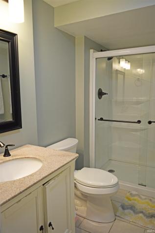 7174 Locust Tree Lane Evansville IN 47712
