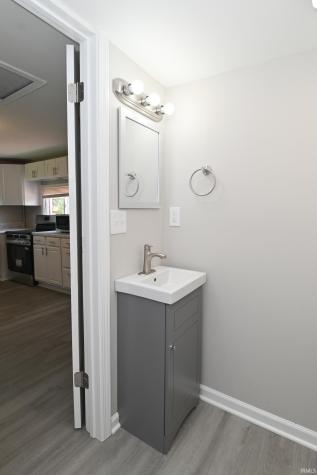 805 S 17th Street Elwood IN 46036