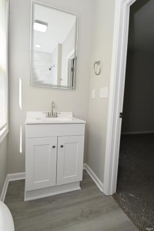 805 S 17th Street Elwood IN 46036