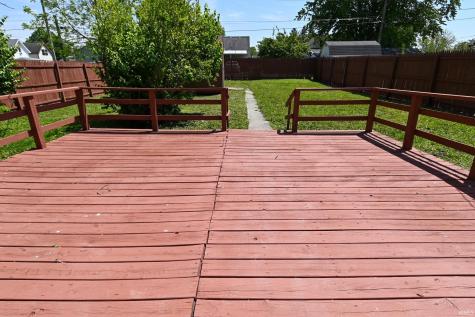 805 S 17th Street Elwood IN 46036
