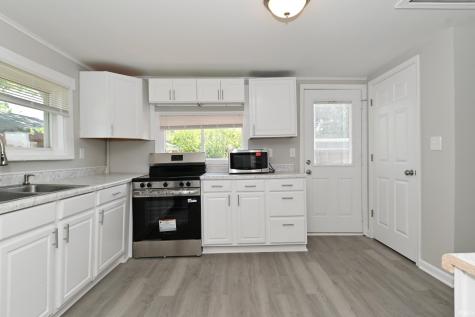 805 S 17th Street Elwood IN 46036