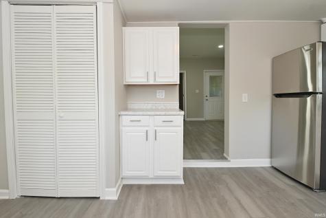 805 S 17th Street Elwood IN 46036