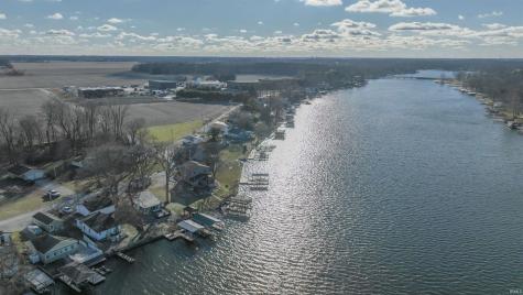 5008 E Shady Point Drive Monticello IN 47960