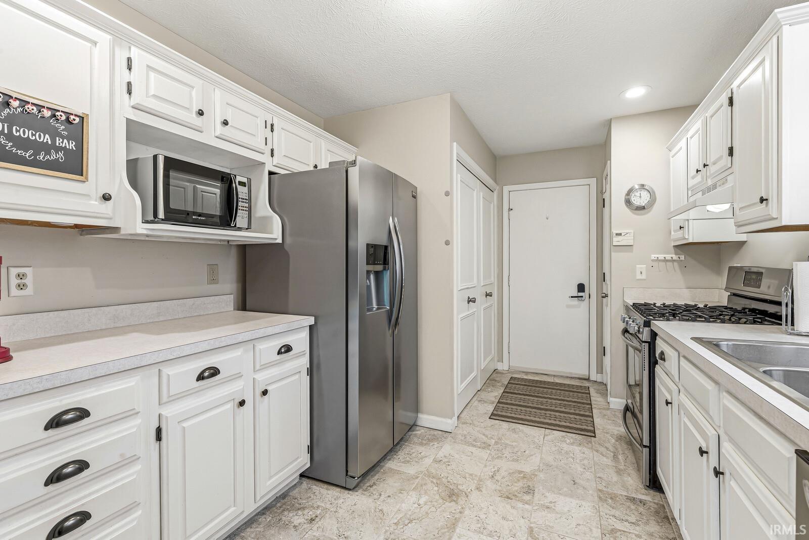 2915 Corpus Christi Drive South Bend IN 46628