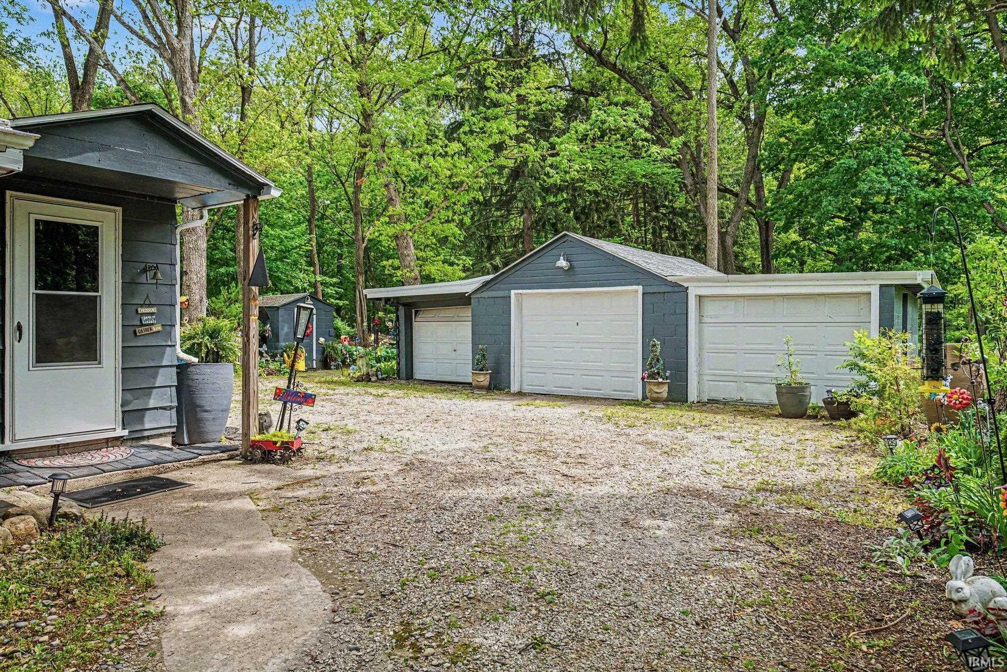 21564 County Road 6 Bristol IN 46507