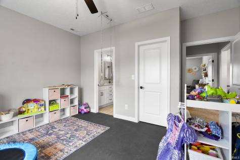 1157 Chesapeake Cove Drive Lafayette IN 47909