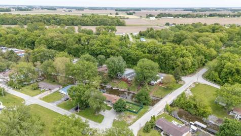 11128 N Quiet Water Road Monticello IN 47960